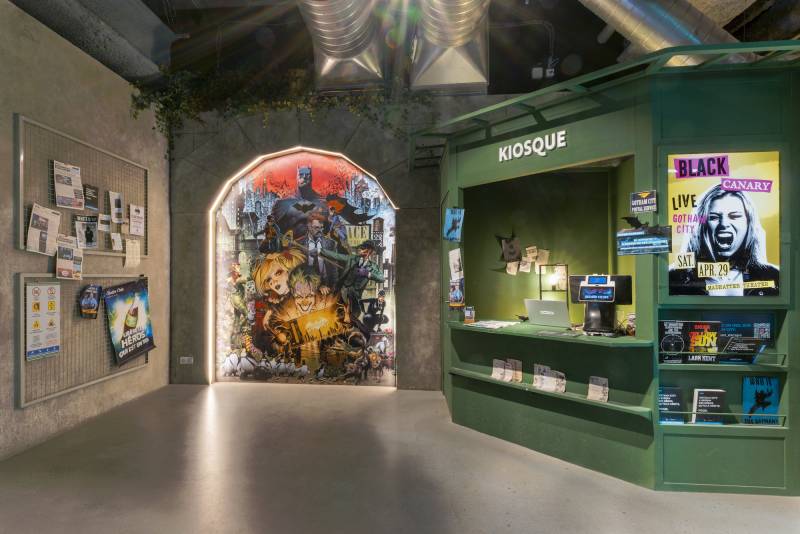 find an authentic and unique film set location in Paris, FRANCE