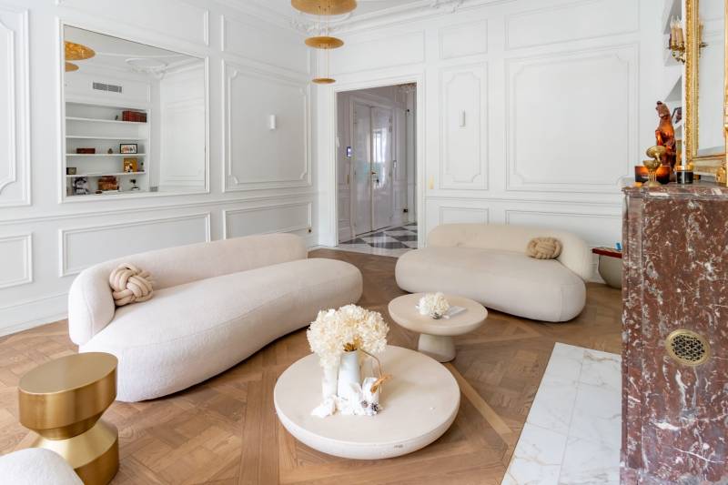 Parisian apartment available for rent specifically for filming purposes in Paris, France