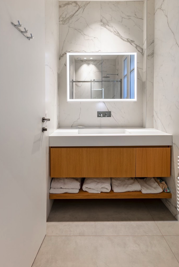 Rent a Haussmannian apartment for photo and film shoots in Paris