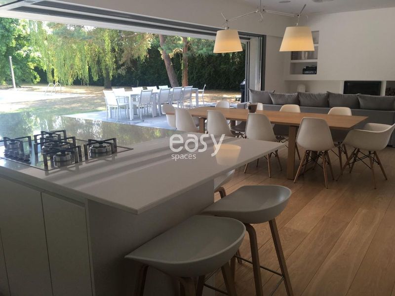 Renting an ideal and suitable location space for shooting a short film near Paris, FRANCE