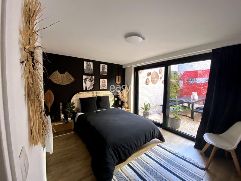 Renting out your house for a professional photo shoot or filming session in a private setting