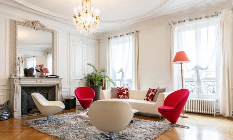 entrance hall for rent for a film shoot in Paris