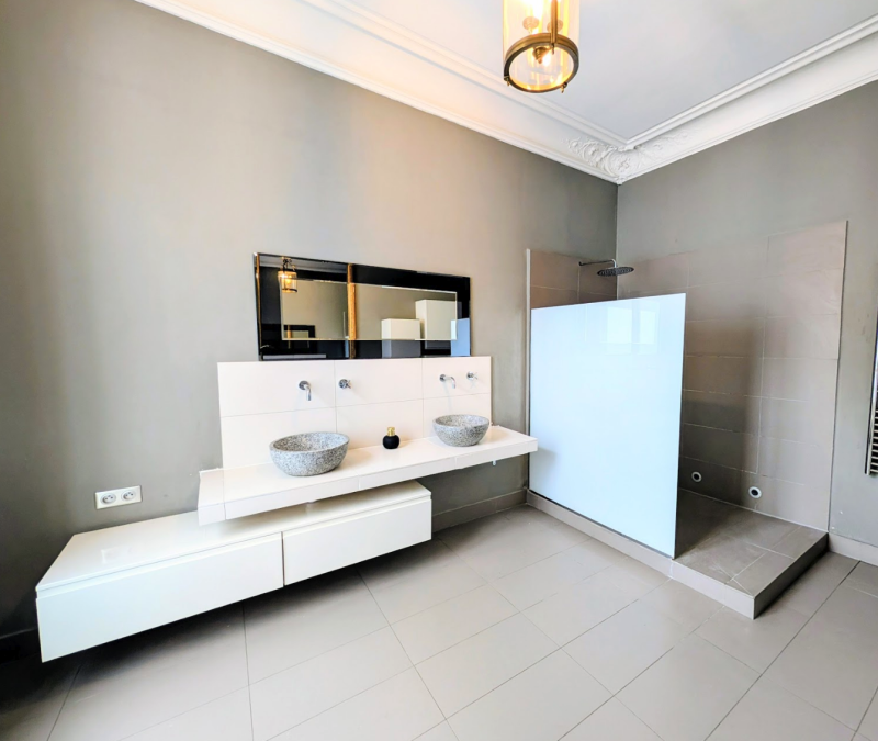 rent an apartment in the center of Paris for a photoshoot