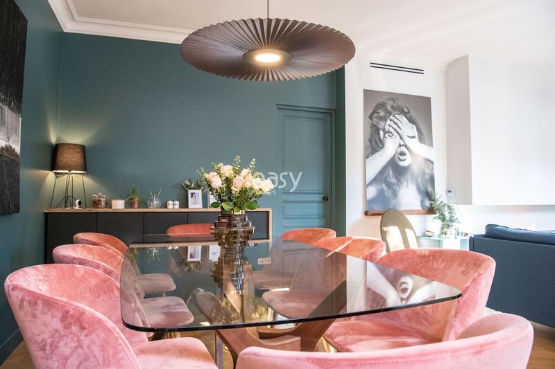 location for a photo shoot with decoration in Paris, France