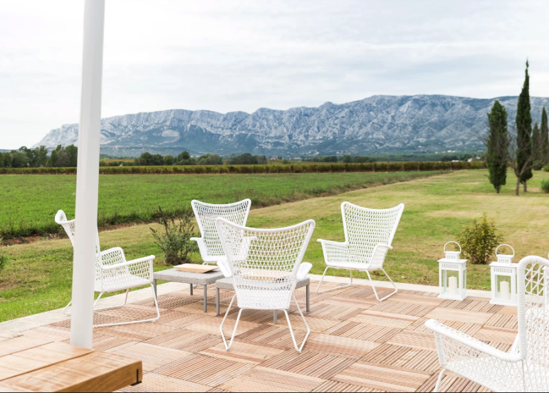 bastide available for rent for exceptional event hosting in the Provence region of France