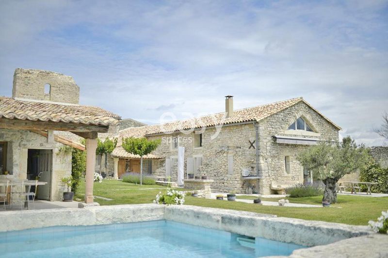 Provençal house available for rent for photo shoots or film shootings