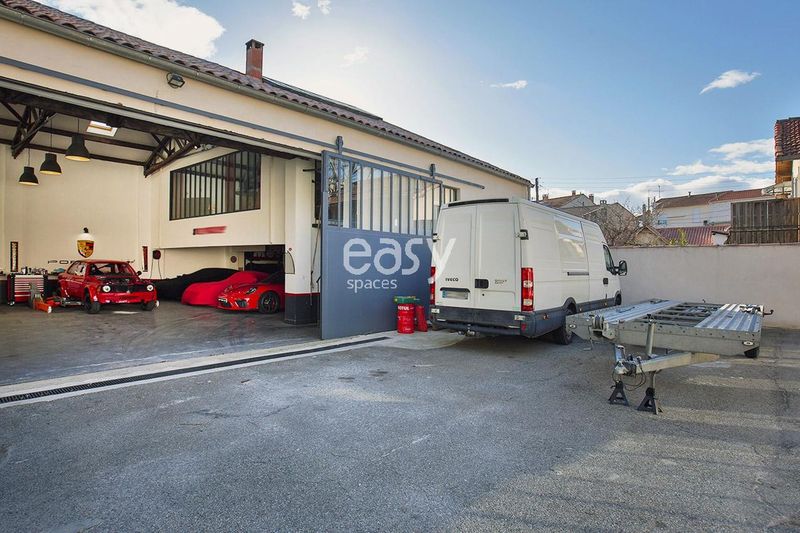 venue for the upcoming roadshow event in the center of Avignon