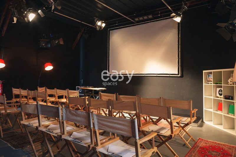 Where to find a suitable and beautiful setting for photo shoots in Lyon?