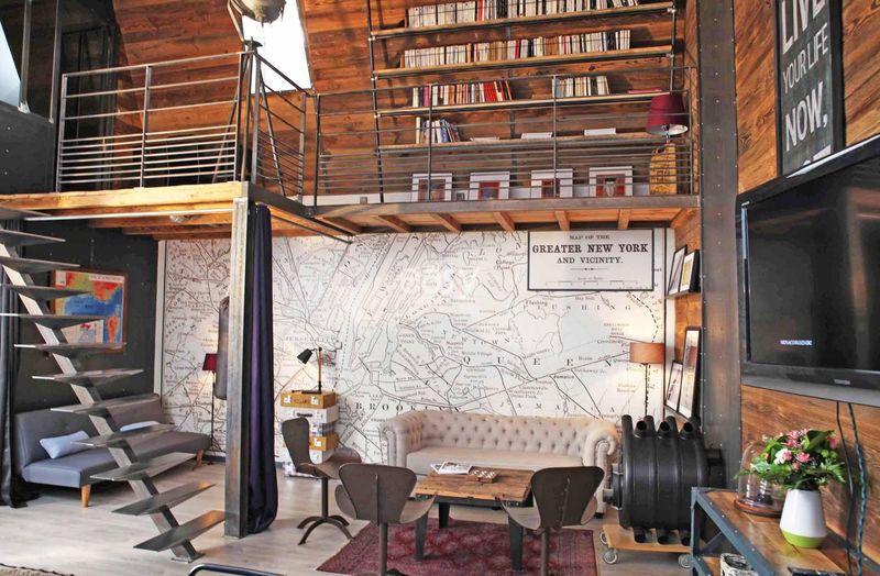 to propose a venue suitable for organizing various types of events in different locations