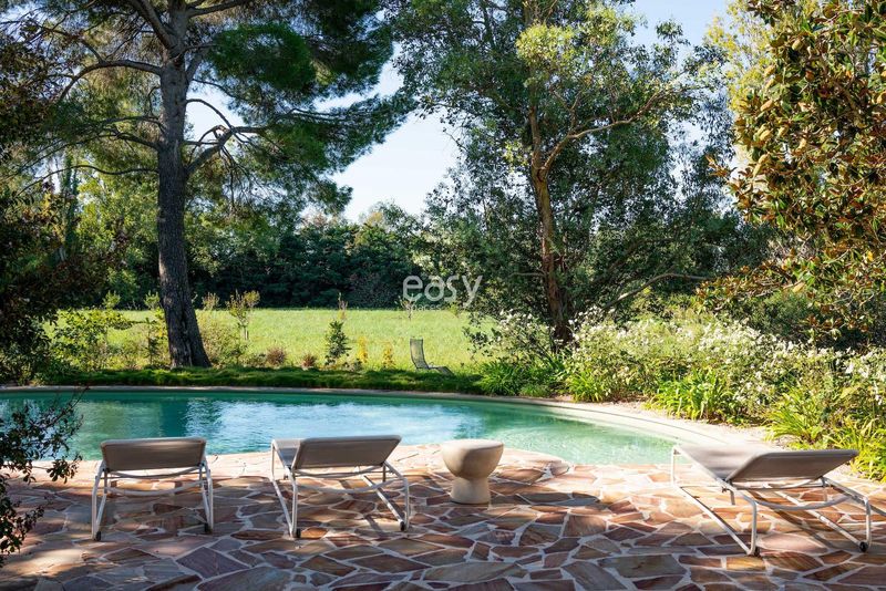 photoshooting location situated in the beautiful southern region of FRANCE