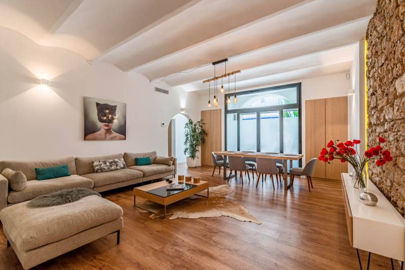 Contemporary Spacious Loft Available for Rent Near Croisette and Palais des Festivals in Cannes Ideal for Conferences and Events
