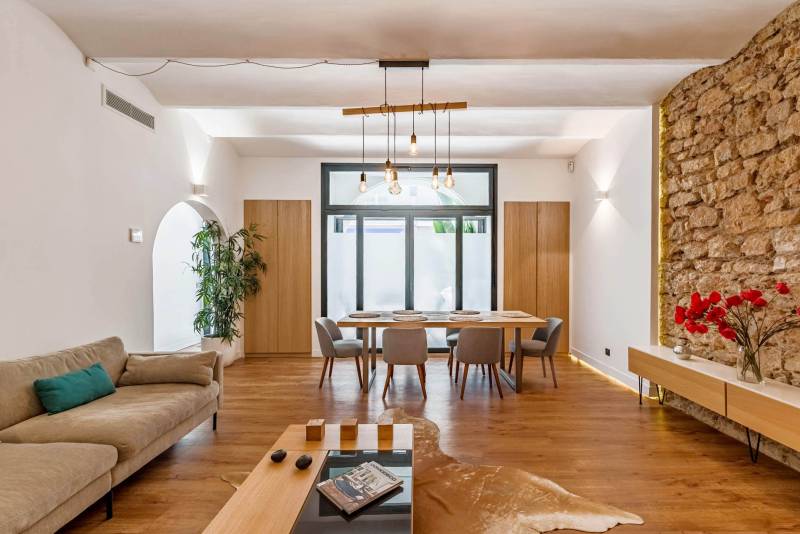 Contemporary Spacious Loft Available for Rent Near Croisette and Palais des Festivals in Cannes Ideal for Conferences and Events