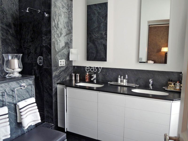 Renting a place for a professional photo shoot in the city of Paris, France