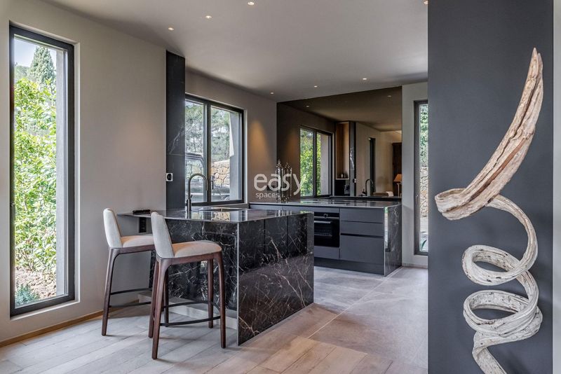 Decorative setting prepared specifically for a professional photo shoot 06 in FRANCE