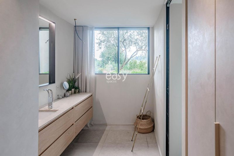 rental of locations for photo shoots in Cannes, France for professional photography sessions