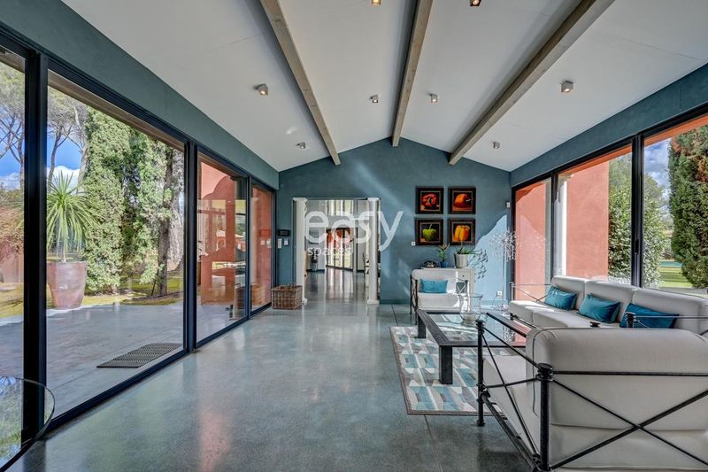 Renting Your House for a Professional Photo Shoot in FRANCE as a Source of Income