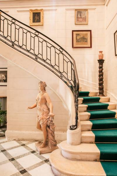 Renting a Property in Toulouse, France, Ideal for Professional Photoshoots and Creative Projects