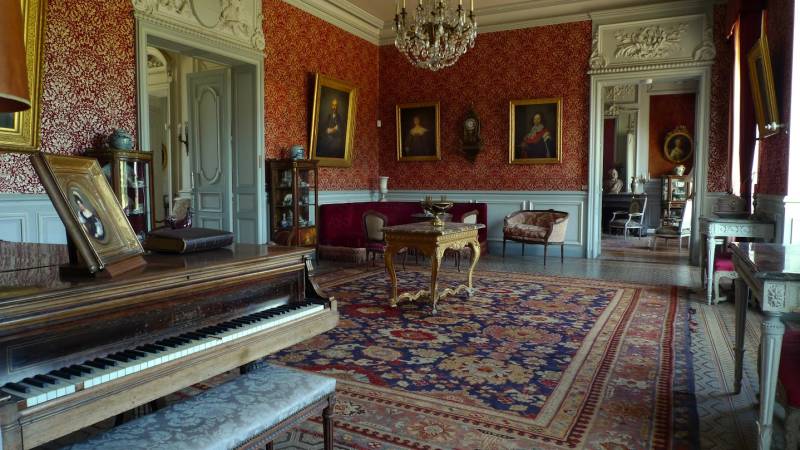 Unusual and Remarkably Unique Filming Location in Toulouse, France