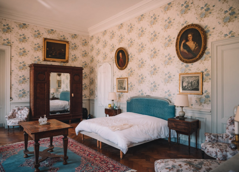 find a suitable venue decoration for event planning purposes in Toulouse FRANCE