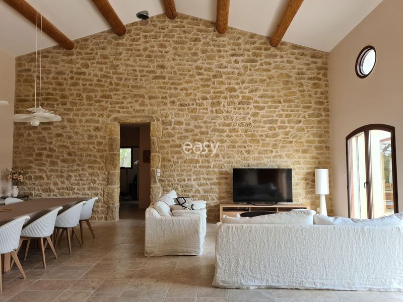 Villa Rental for Film Shoot in the Beautiful Luberon Region, France