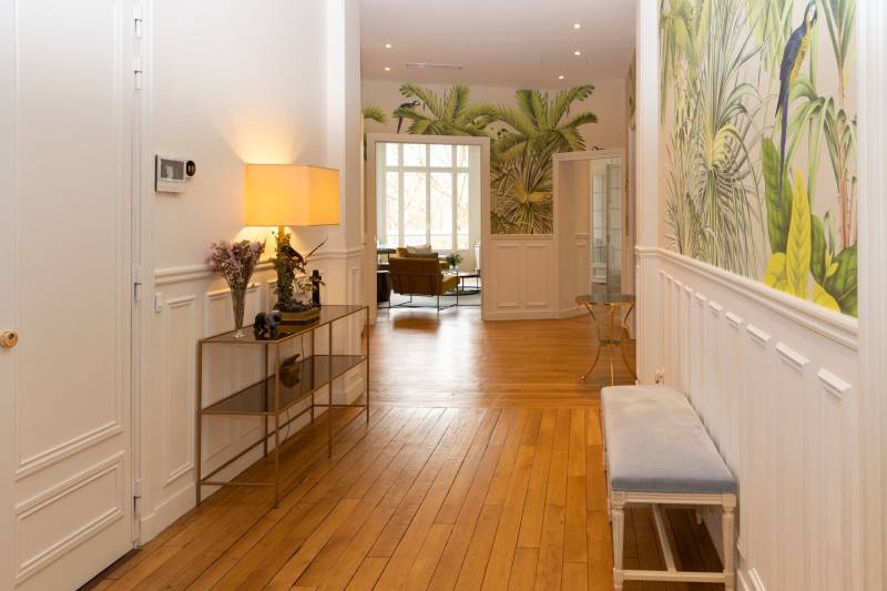 Location scouting of places in the city of Paris, FRANCE