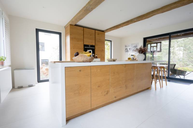 Renting a Private House in Brussels, FRANCE, Specifically for Professional Photo Shoots and Photography Sessions