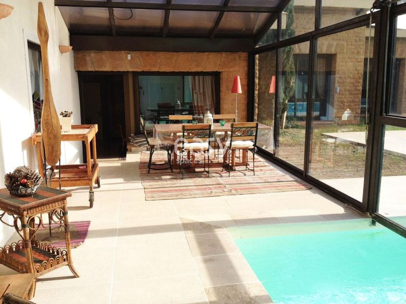 Location agency specializing in film production settings based in Lyon, France