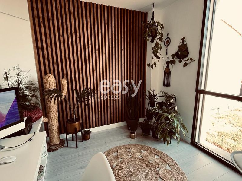 Modern villa rental available for professional photo shoot sessions in Bordeaux, FRANCE