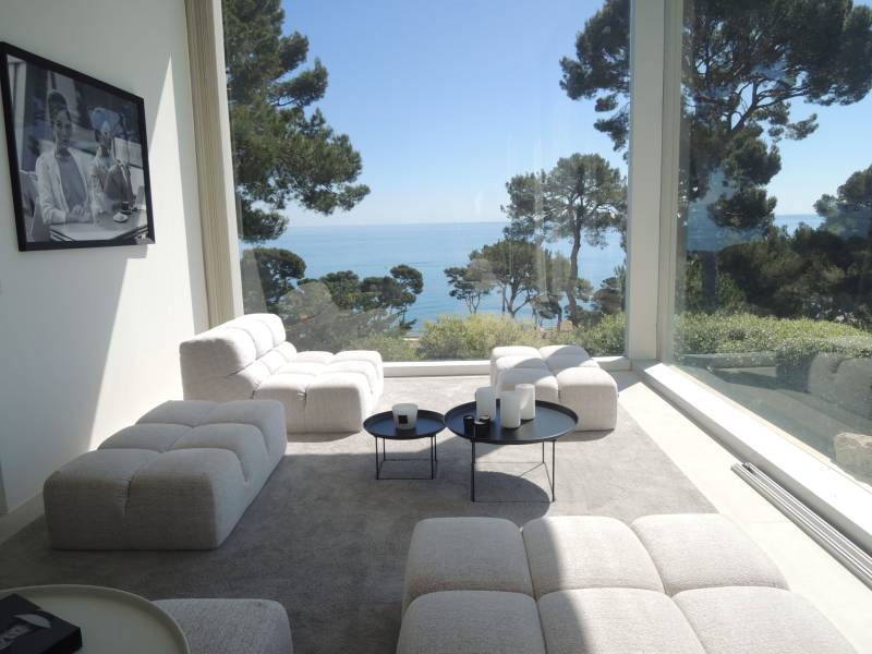 Rental of a typical 1970s house located in the beautiful South of France