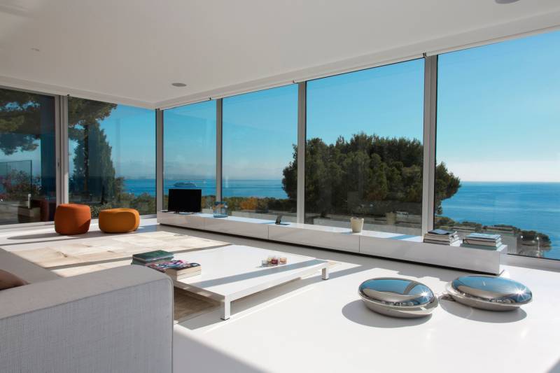 contemporary villa with sea view perfect for photo shooting on the French Riviera in FRANCE