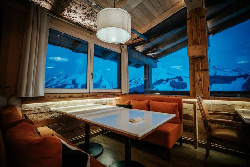 event venue for rent in the mountains