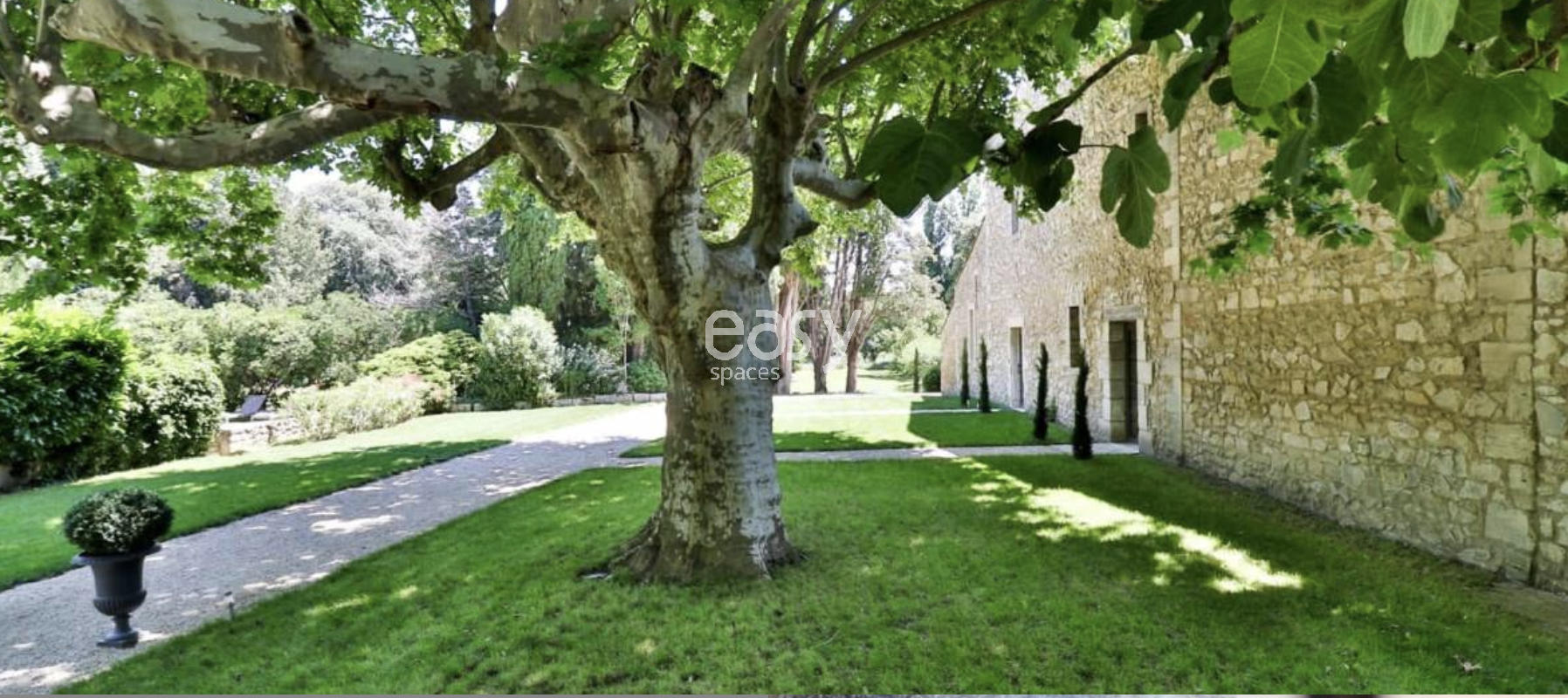 filming location in the department 84 in FRANCE, known for its beautiful landscapes and historic sites