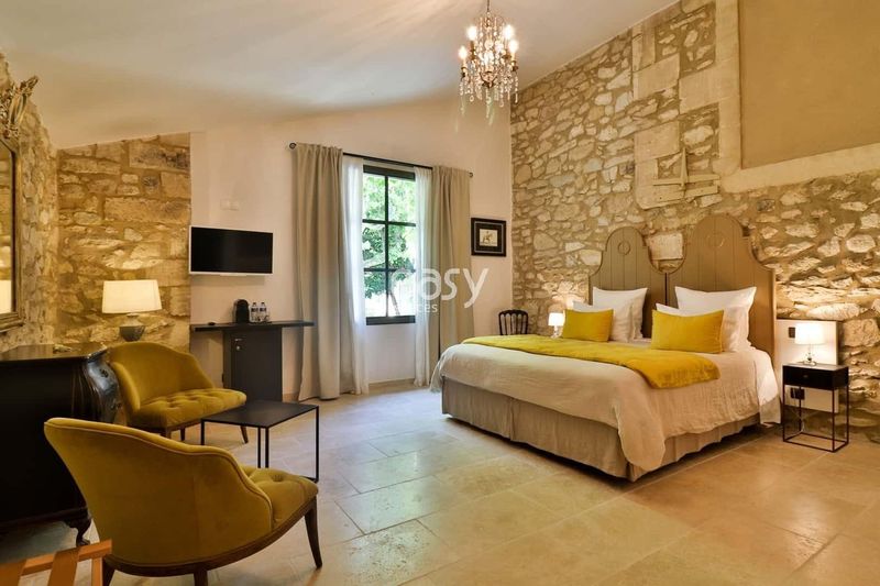 stone house available for rent for photo and video shoots in Avignon, FRANCE