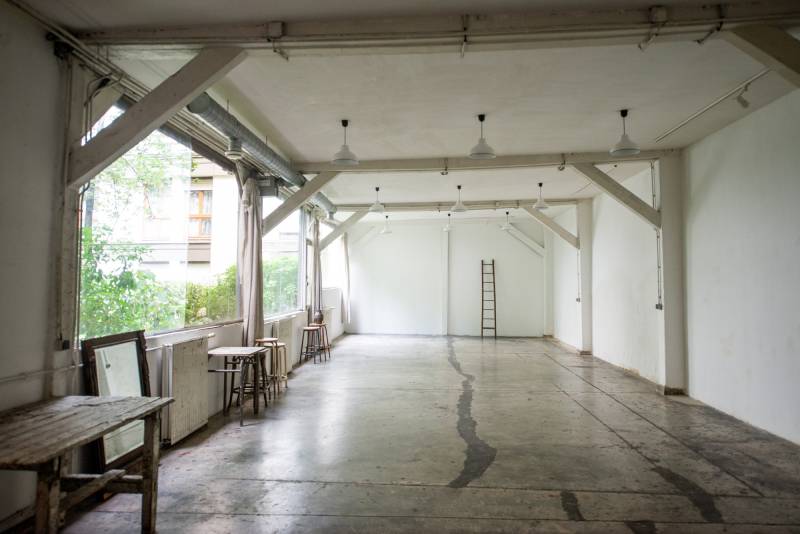 Raw space available for film shooting and production in Paris, FRANCE