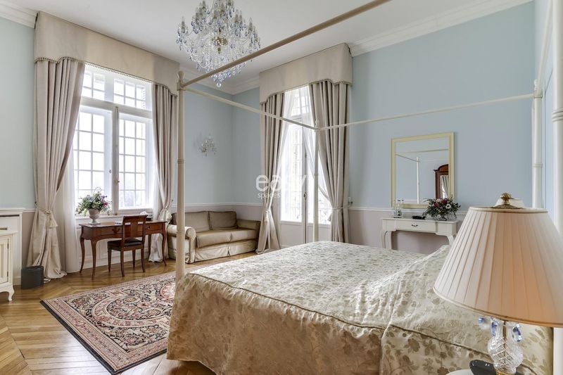 Location suitable for an exceptional lingerie photoshoot session in Paris