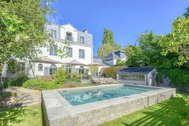 Beautiful and spacious residence available for rent for filming purposes in Nantes, FRANCE