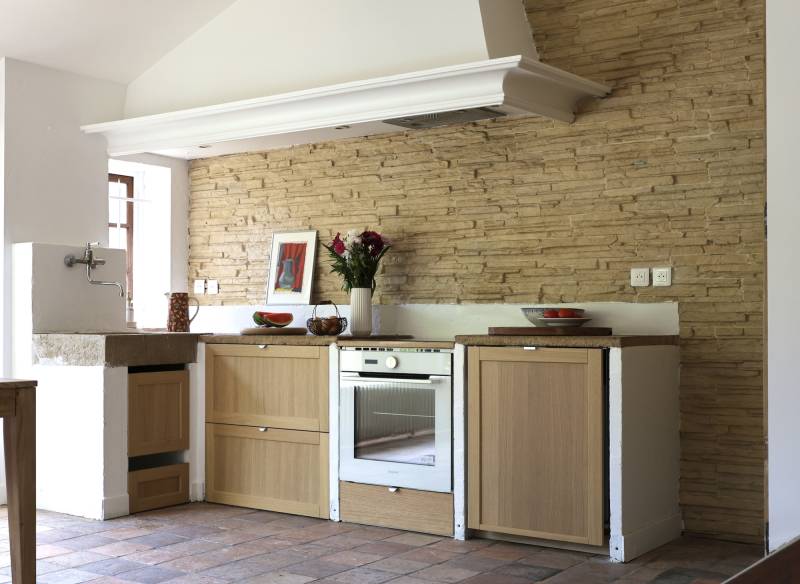 Country house available for rent specifically for filming purposes near Paris, FRANCE