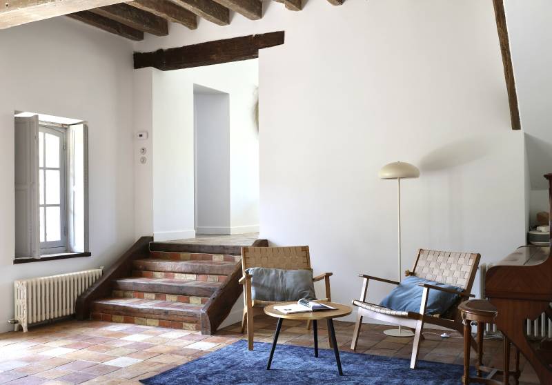 renting a charming and picturesque country house for a professional photoshoot in Paris FRANCE