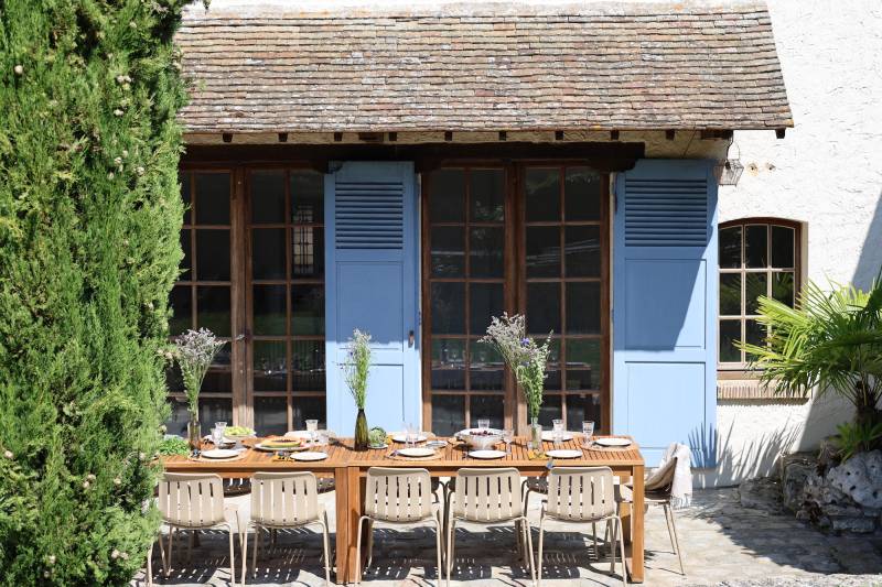 Country house available for rent for event purposes in the Paris area of France