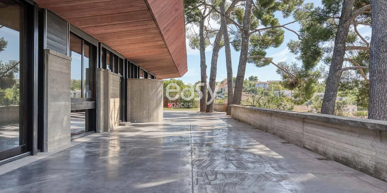 rental of spaces for professional photo shoots in Marseille 13 FRANCE