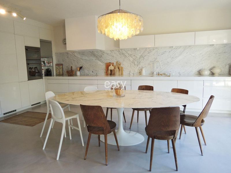 Contemporary modern house located in the South of France available for film and video shootings
