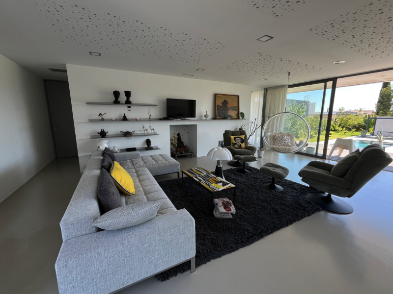 Contemporary villa for rent for filming in Montpellier