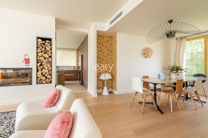 modern villa ideally designed for professional photo shoots in Bordeaux, FRANCE