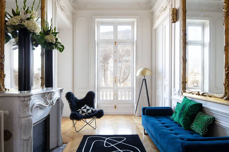 Parisian event venue available for rent specifically designed for professional photoshoots and filming sessions