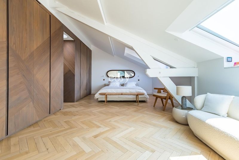 renting an unusual and unique location for filming in Nice, FRANCE