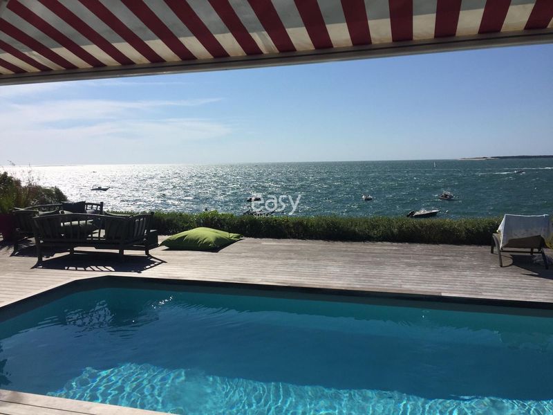 Sea view house perfectly suited for professional photo shoots and scenic photography opportunities in FRANCE