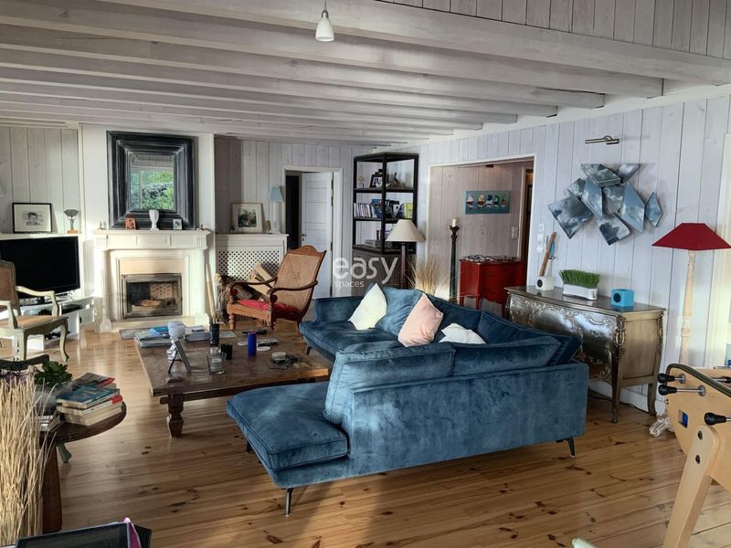 Shooting location situated in the Gironde area of France, known for its picturesque landscapes