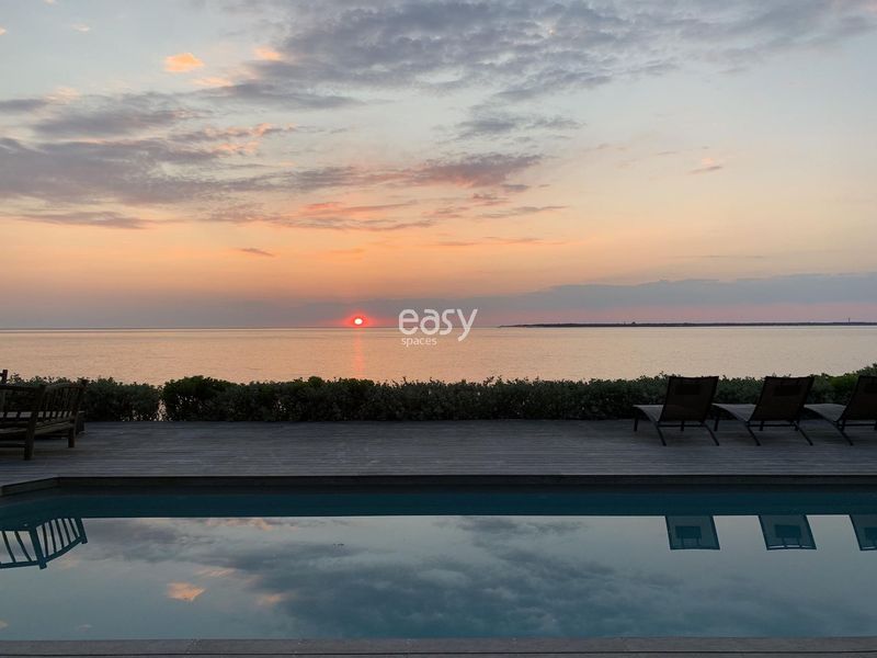 private villa with sea view ideal for professional photo shooting in FRANCE