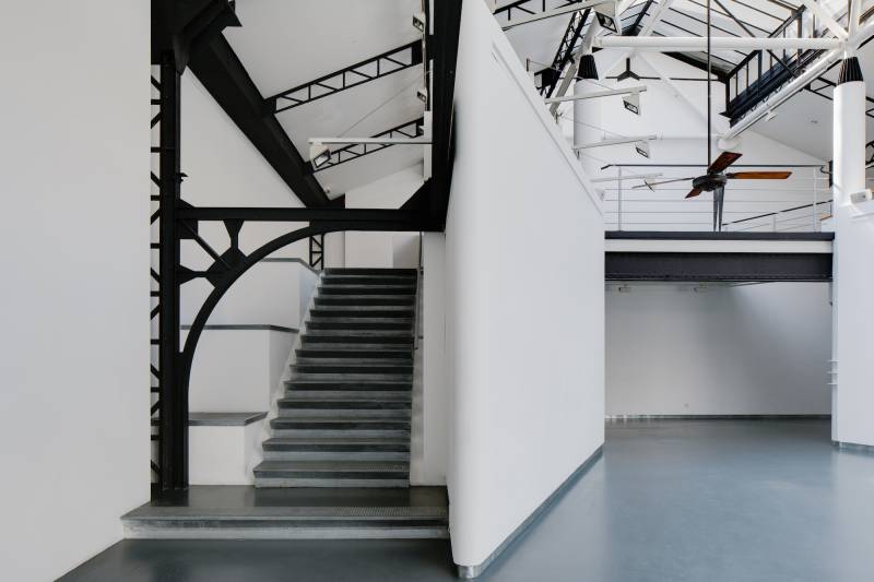 location of the famous and prestigious Paris Fashion Week in FRANCE