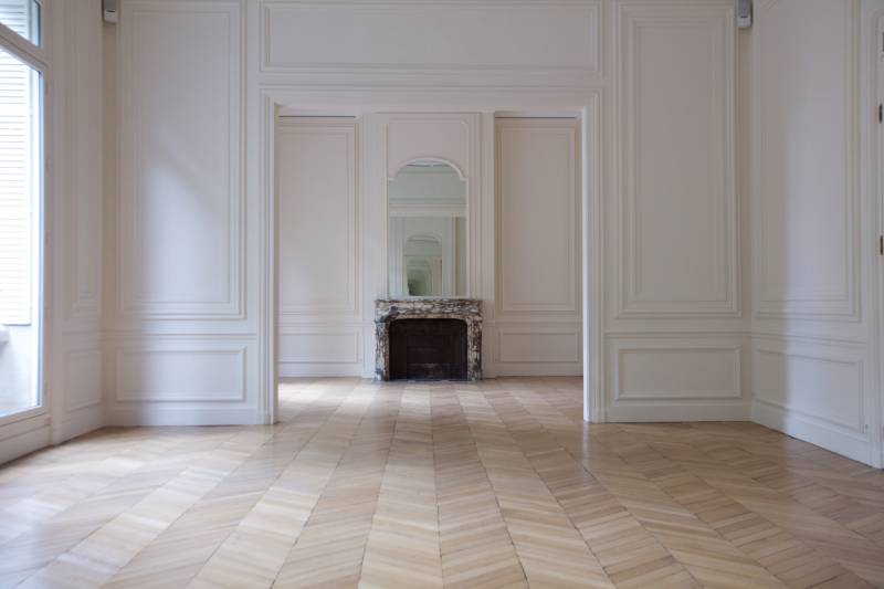 Room available for rent in Paris, France, for hosting various types of professional and private events